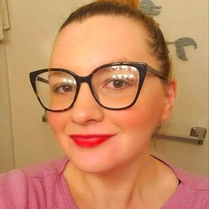 Meet your Posher, Georgia